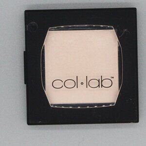 COL-LAB The Filter Highlighting Powder | Shade “Glow for the Gold”